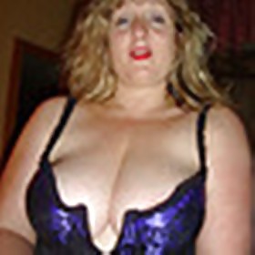Sex Gallery Tits out 4 the boys!