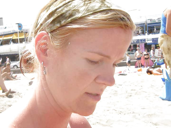 Sex Gallery The beach 122