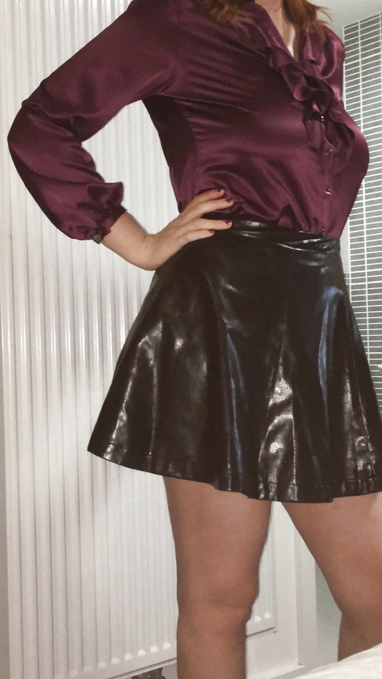 Sex Gallery Her in a Leather Skirt