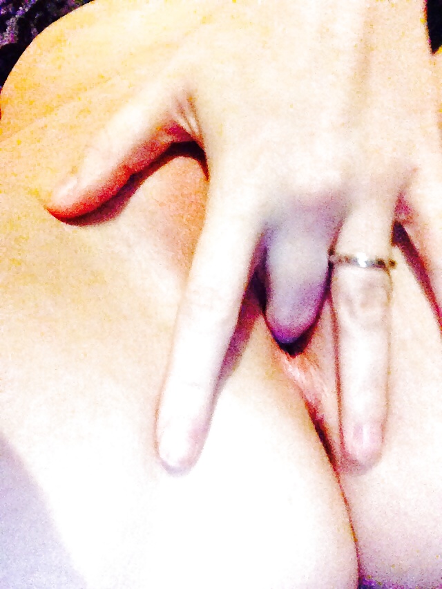 Sex Gallery Wife Playing While Husband Away