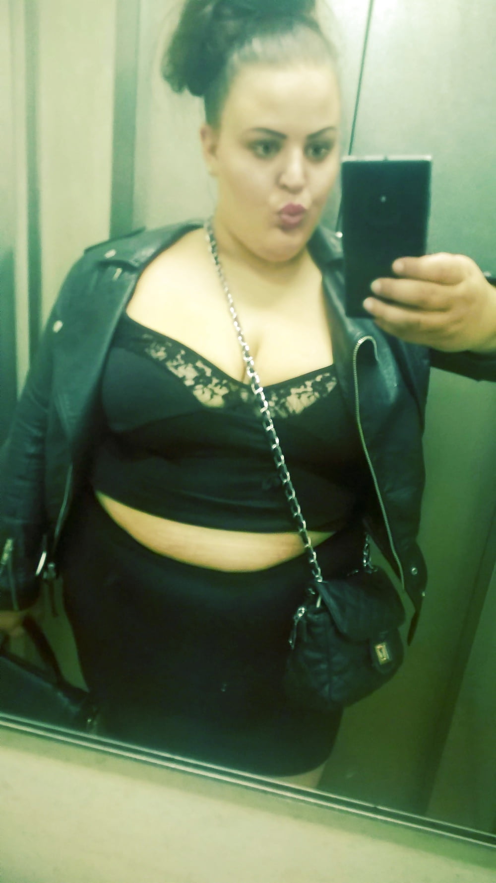 Sex Gallery beurette grassouillette du 95