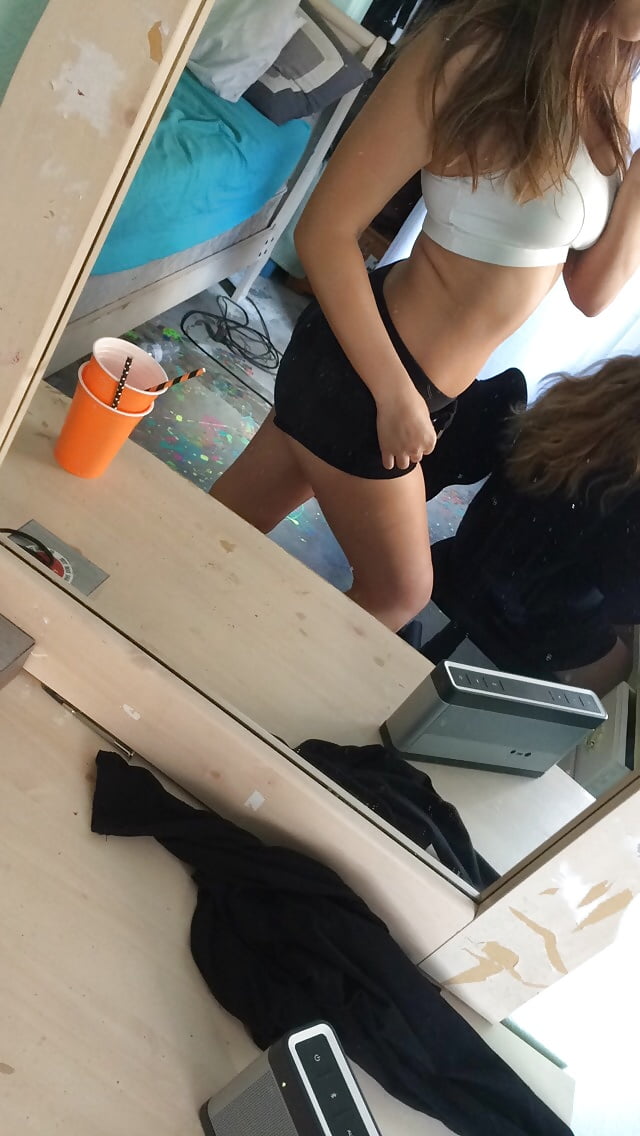 Sex Gallery Amateur Teen Erin Nude Selfies