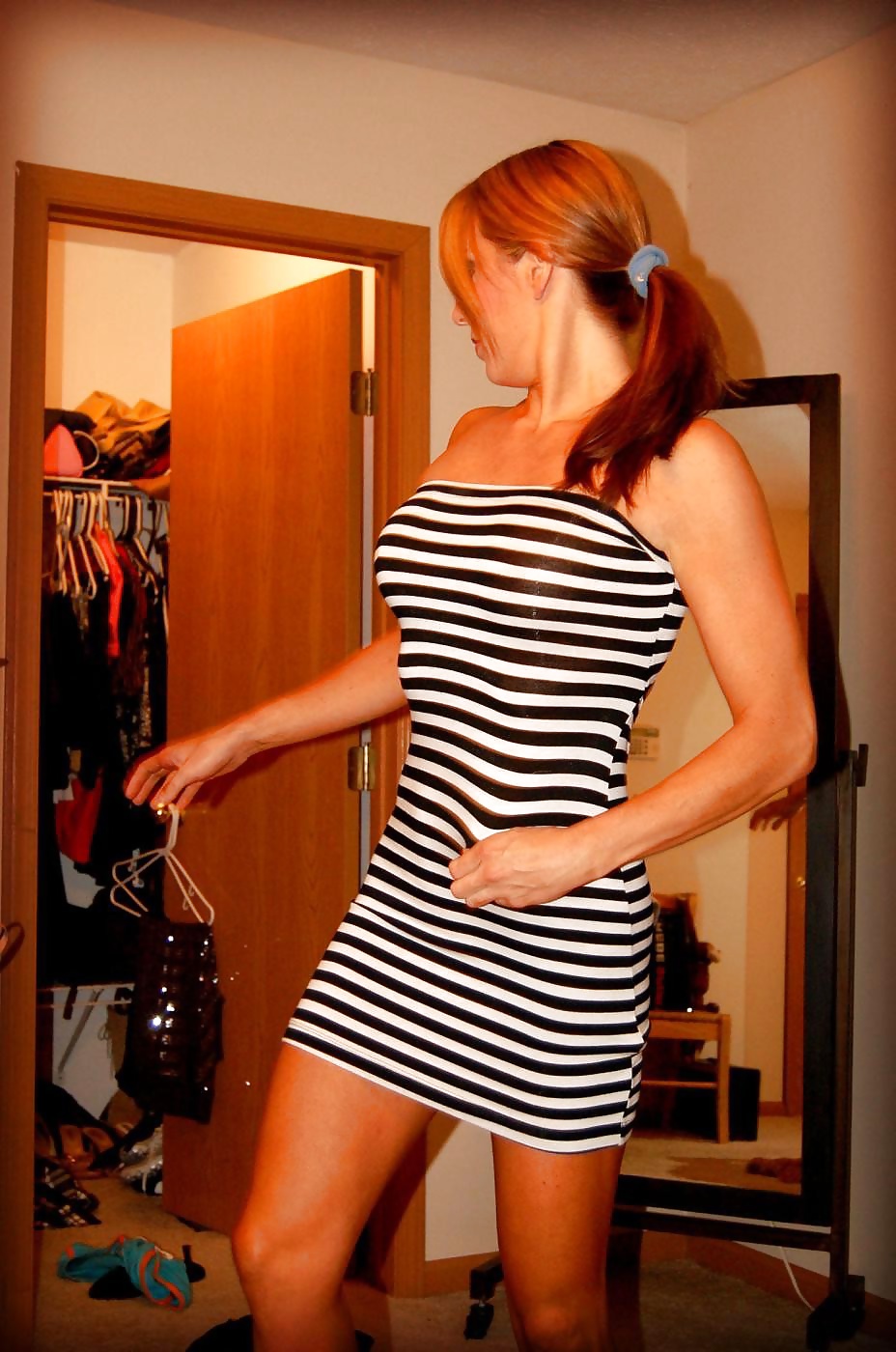 Sex Gallery Wife likes dressing up