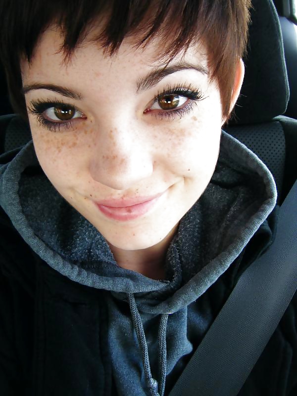 600px x 800px - Short haired tomboys - 35 Pics | xHamster