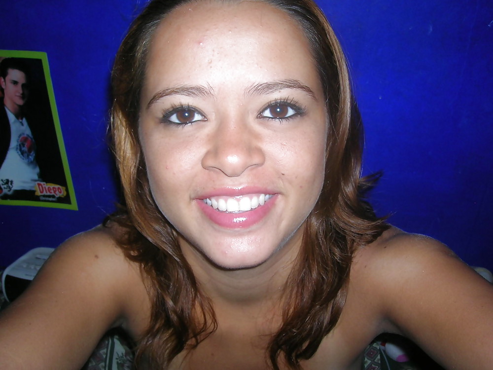Sex Gallery SmutDates Username 'LatinTreat19'