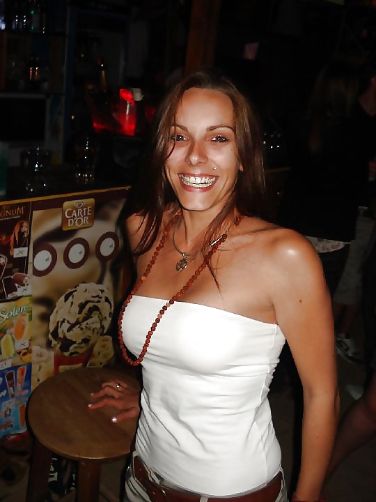 Sex Gallery CELINA 27ANS 1 MOME DIVORCEE AIME LA BAISE