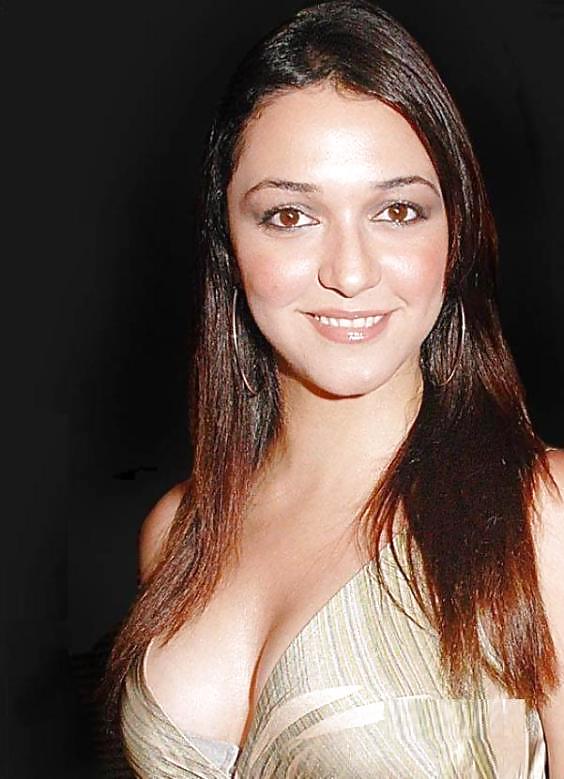 Sex Gallery indian- nauheed my mistress 2