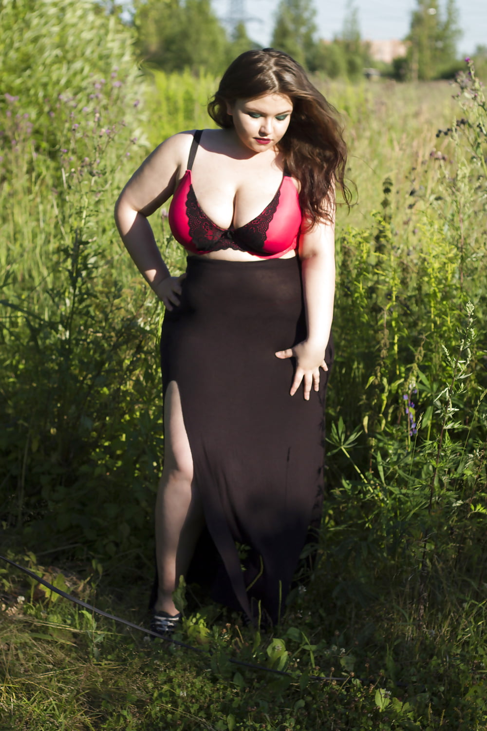 seks-pishnotelih-derevenskih-bab-madlen-mari-v-porno-onlayn