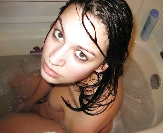 Sex Gallery BathTime Big Boobs