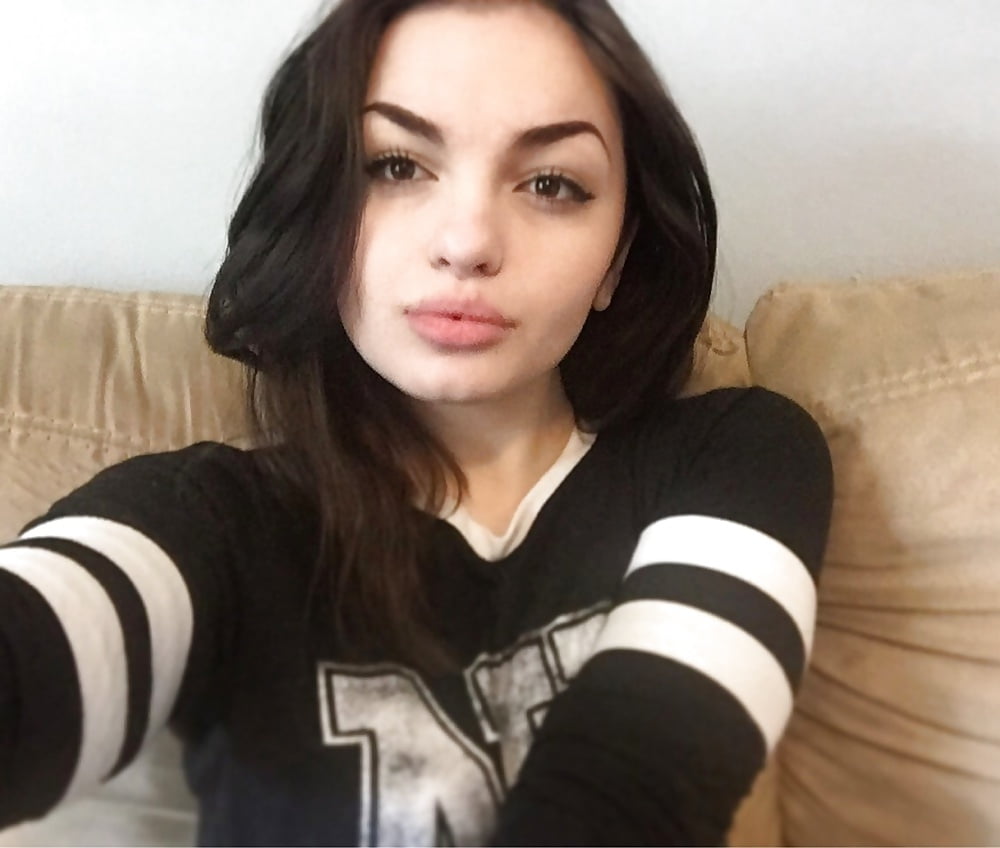 Sex Gallery Teen Slut aka Nadjaproblem Selfies