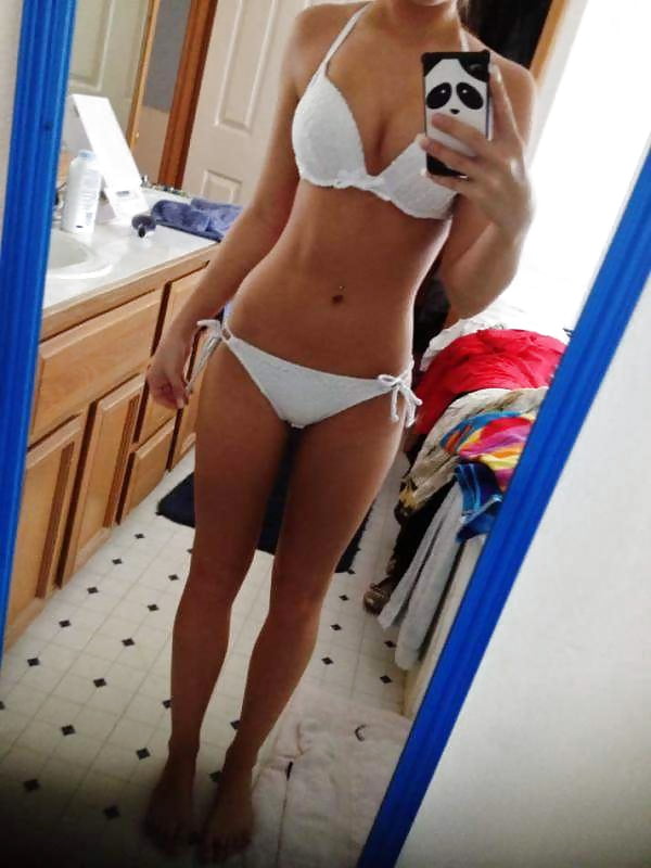 Sex Gallery teen selfie