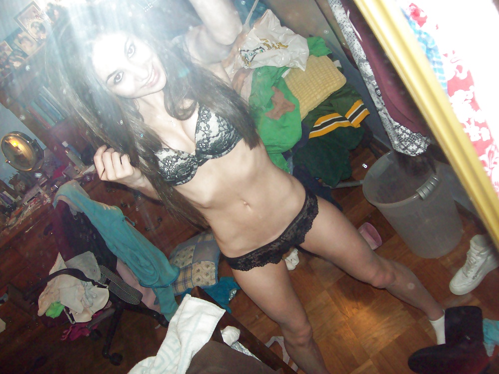 Sex Gallery Paradise teens selfshots 12