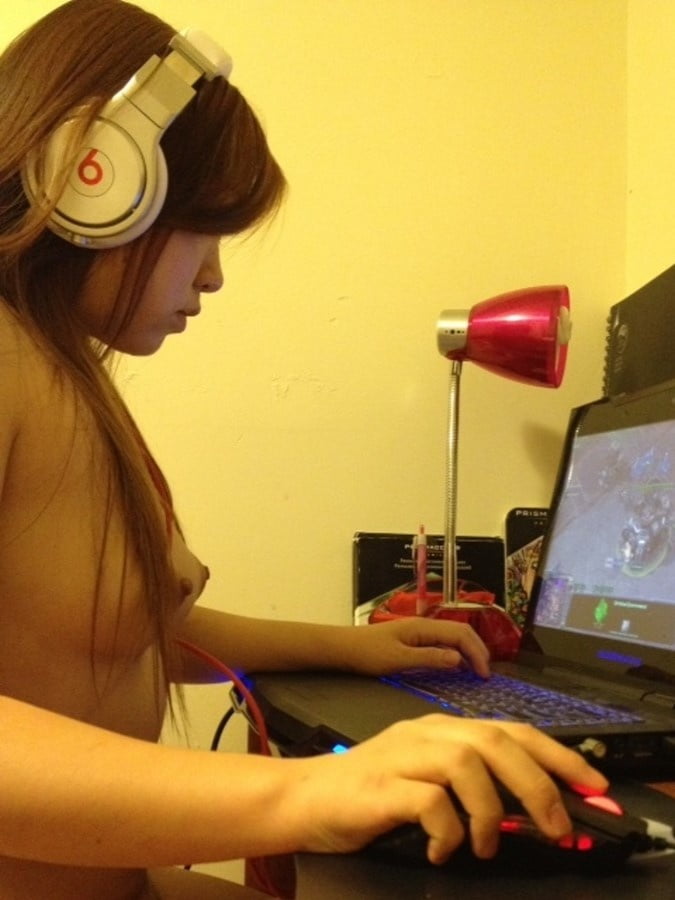Teen gamers sexy orlow pants