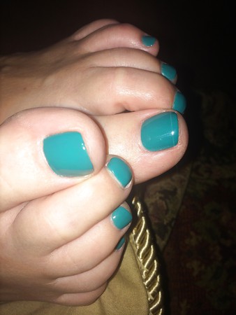 more blue toes