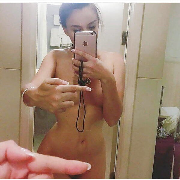 Sex Gallery One Finger Sluts Selfie Mix