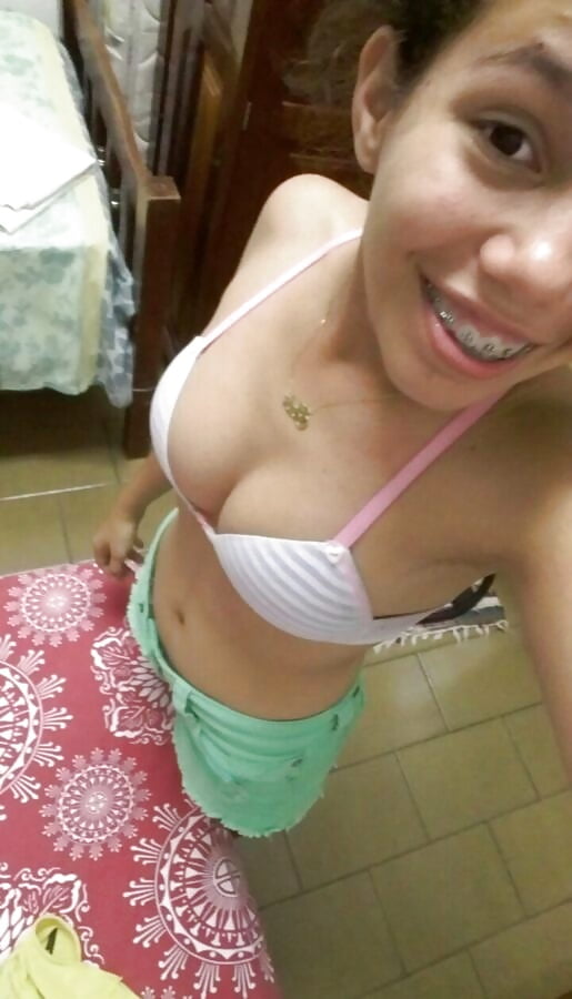 Sex Gallery Cute Latina Teen Selfies