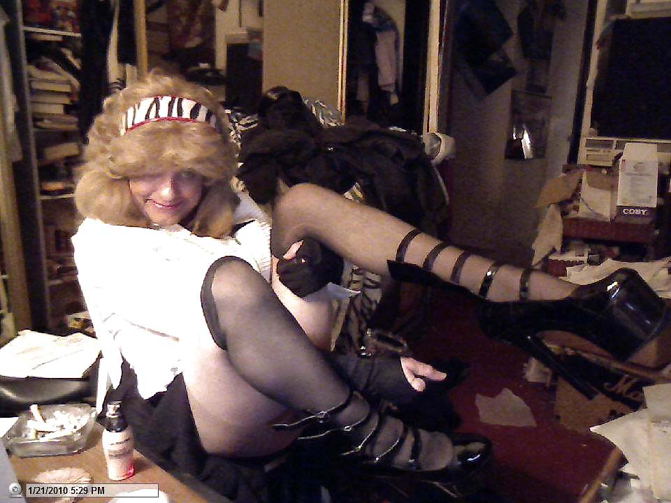 Sex Gallery ME HORNY