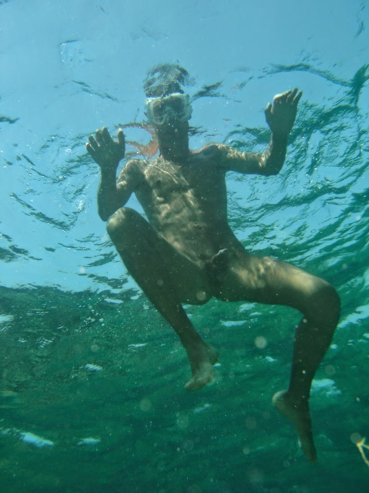 Naked Male Underwater - Naked underwater boys 154 pics. 