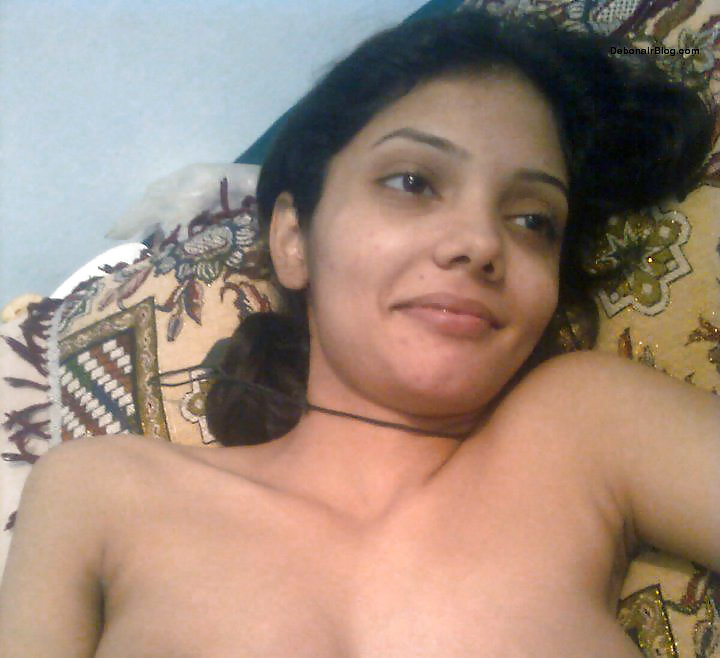 Sex Gallery desi chick  sucking her bf