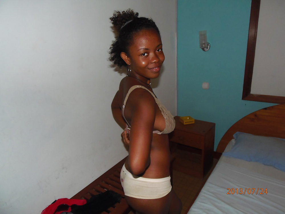 Sex Gallery sexy random malagasy girl (not naked)