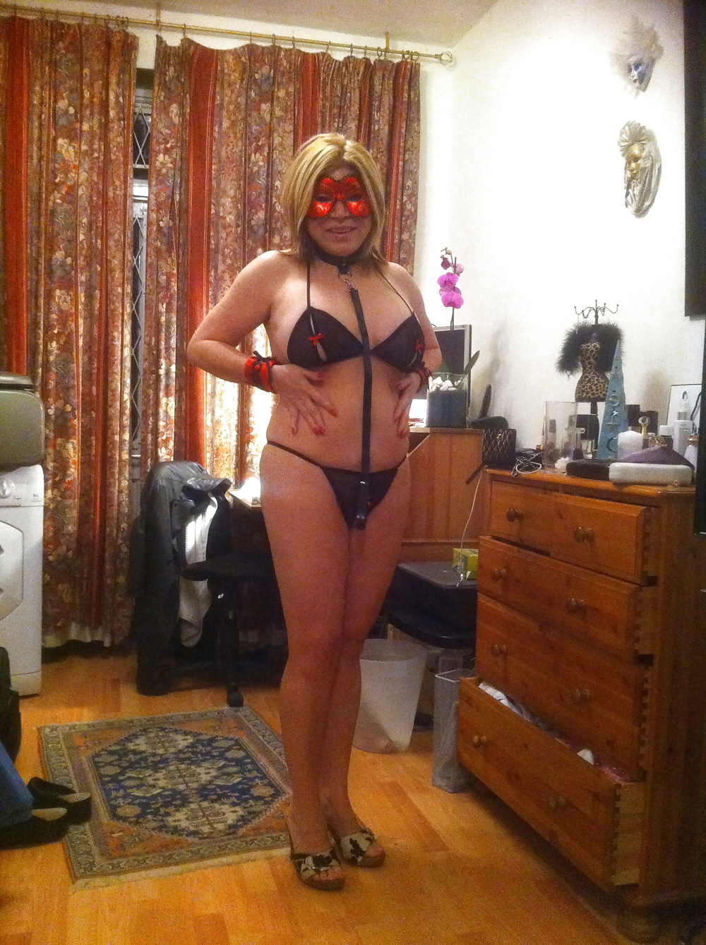 Sex Gallery mask slut