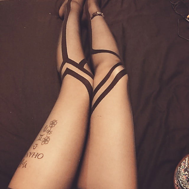 Sex Gallery Soni loves nylons and pantyhose 2