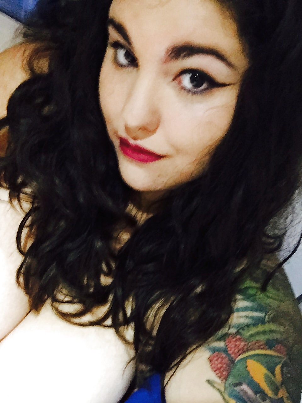 Sex Gallery Chubby Tattooed Goddess 01