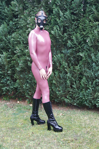 Sex Gallery meine neuen latex catsuits