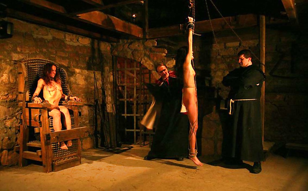 I went to a bdsm dungeon to learn more about sex and what i saw blew my mind