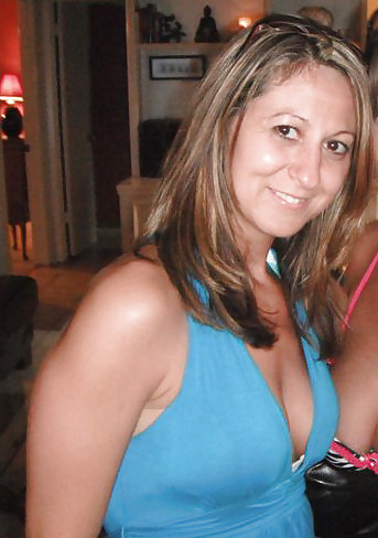 Sex Gallery SmutDates User ID: BozzerGrl22