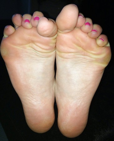 Toula's sexy feet