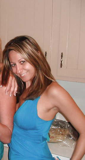 Sex Gallery SmutDates User ID: BozzerGrl22