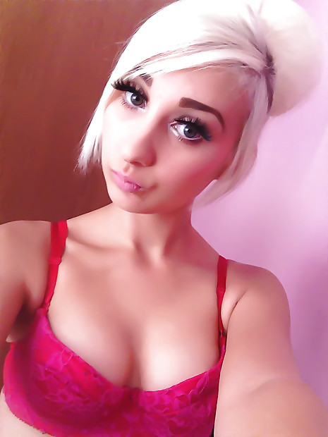 Sex Gallery British Blonde Bimbo