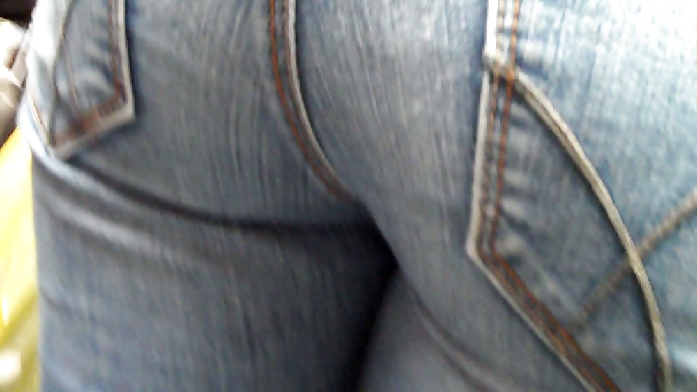 Sex Gallery Butts ass & rear ends in tight blue jeans
