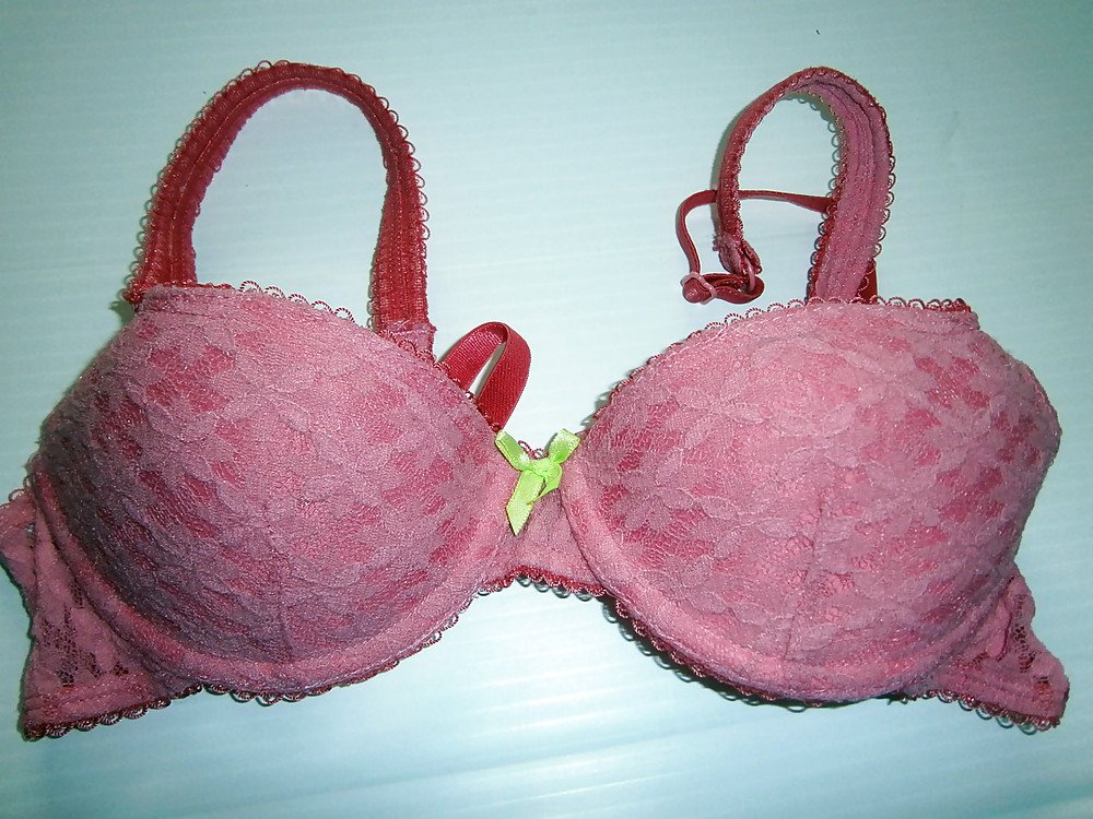 Sex Gallery Teen bra only Acups