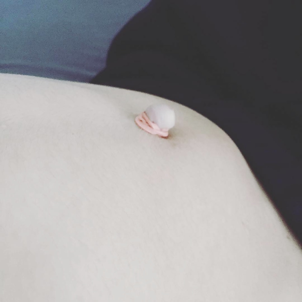 Sex Gallery Outie navel collage for today 11-01-16