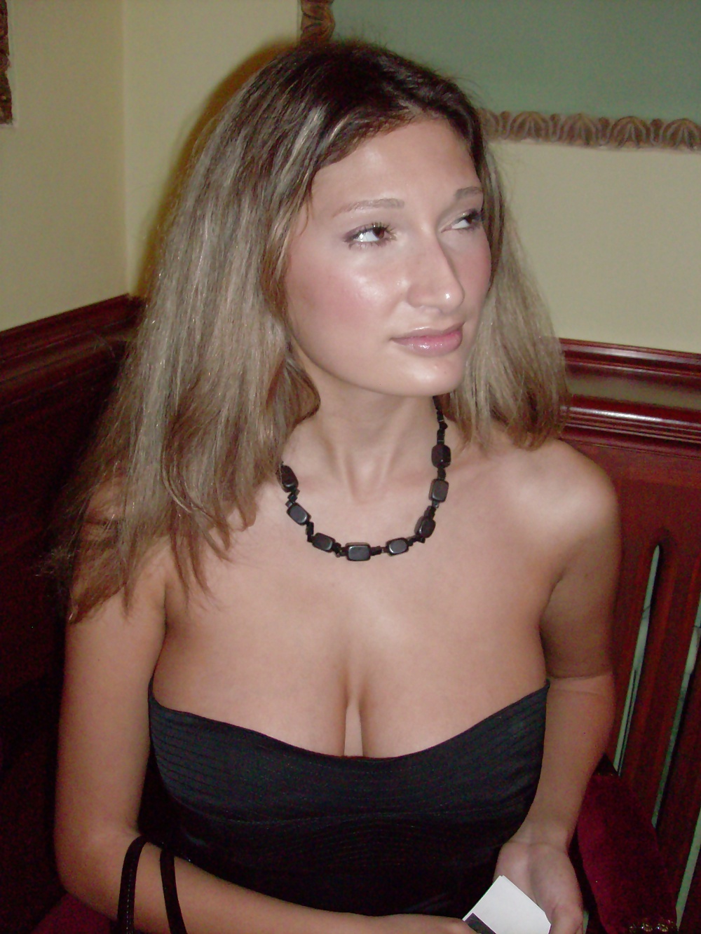 Sex Gallery busty blonde