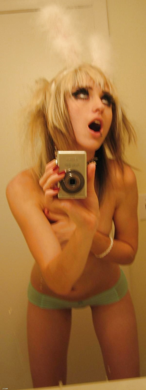 Sex Gallery Paradise teens selfshots 4