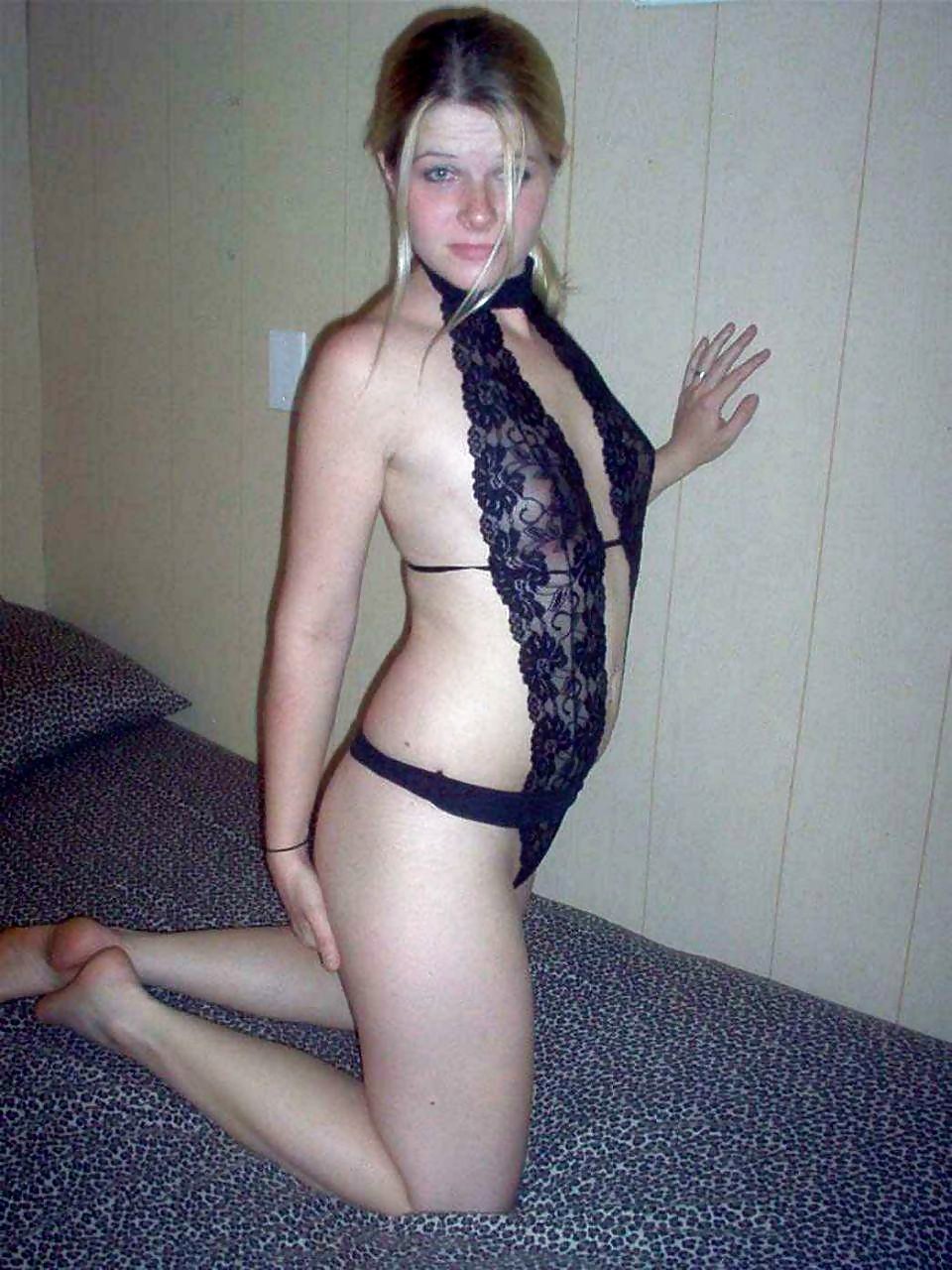 Sex Gallery Sweat Hellene in black body