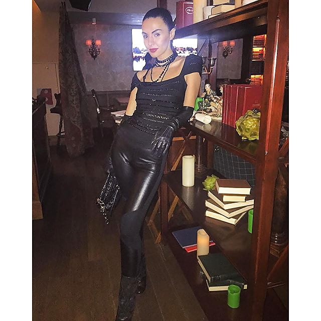 Sex Gallery Leather Gloved Bitches - Whores & Amateurs