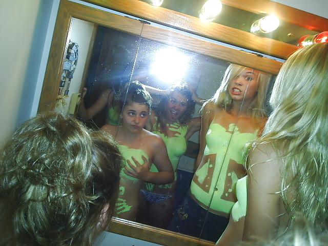 Sex Gallery Crazy party between friends