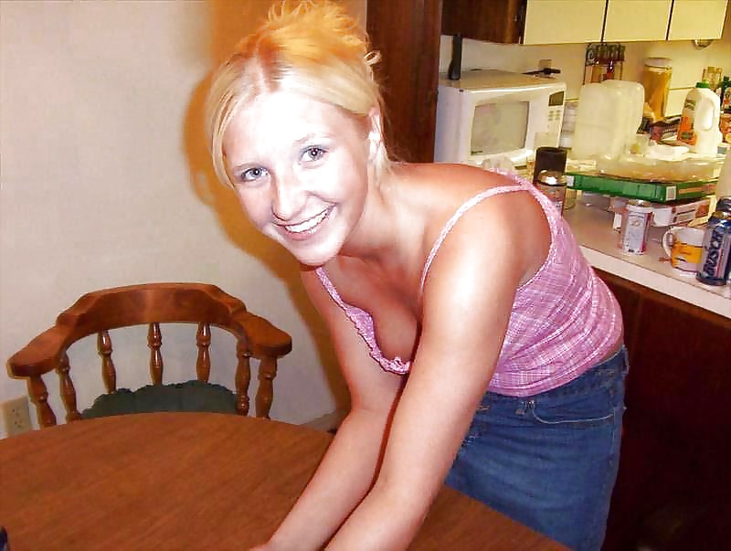 Sex Gallery Downblouse