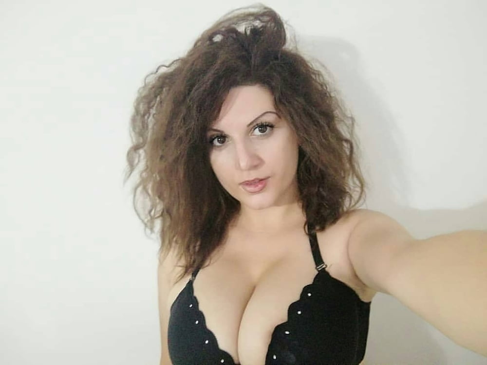 Sex Gallery Serbian beautiful big natural tits Milena Trajkovic