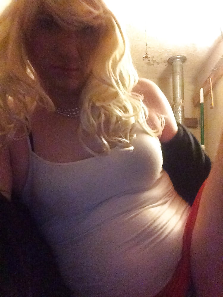 Sex Gallery Naughty Blonde