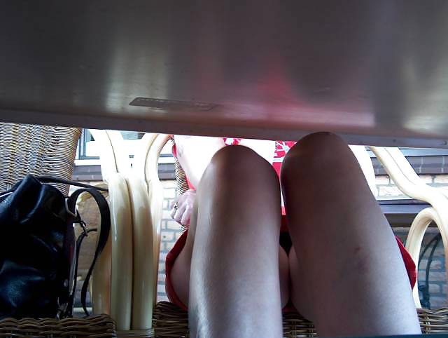 Sex Gallery upskirt in a restaurant