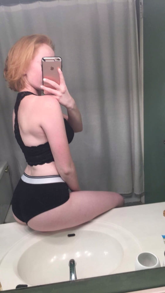 Redhead Babe Lisa Shows Her Tight Body - 61 Photos 