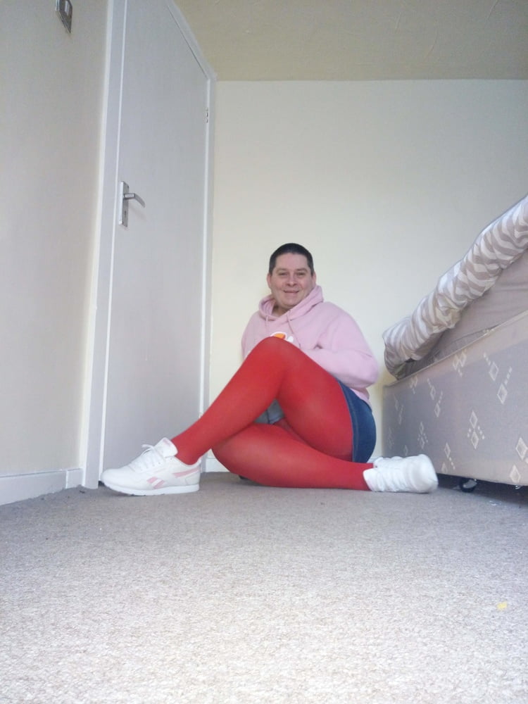 750px x 1000px - See and Save As red tights porn pict - 4crot.com
