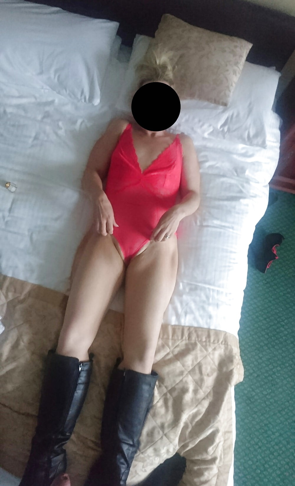 Sex Gallery Hotel fun part 2 wife showing off new outfit