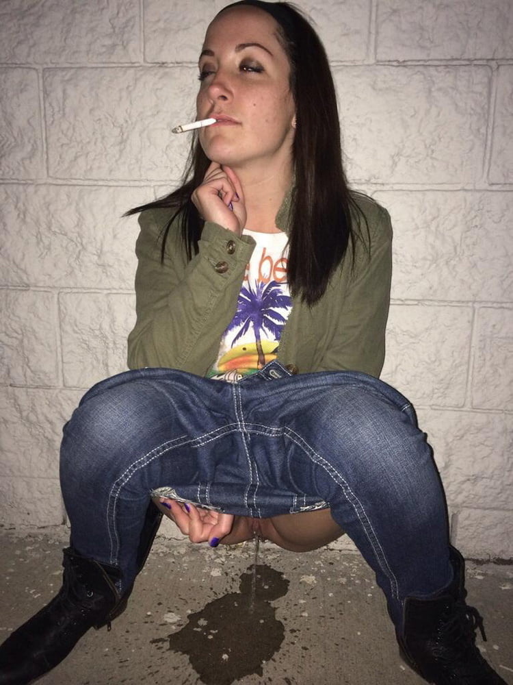 Drunk girls peeing videos 12