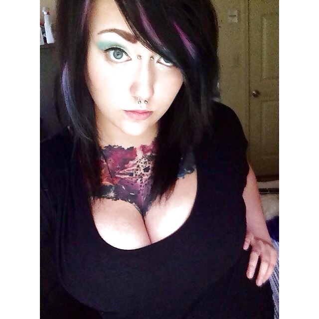 Sex Gallery Chubby HUGE tits blonde